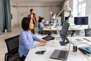 Highest Paying Jobs in Canada without a Degree: Requirements, Application Process, Salaries and Visa opportunities for Foreign Workers